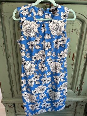 Banana Republic Blue and White Floral Midi Sheath Dress